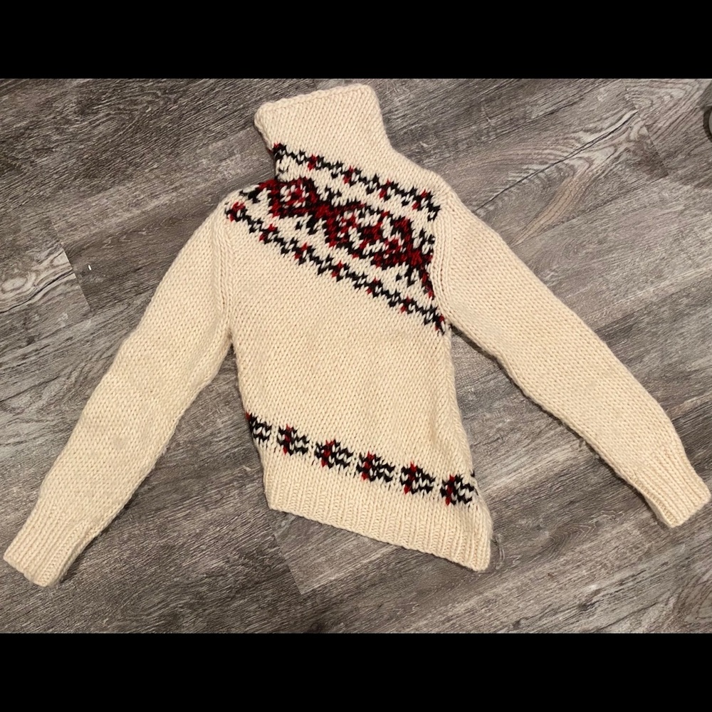 DKNY Asymmetrical Off-white Warm Wool Sweater M - Picture 6 of 6